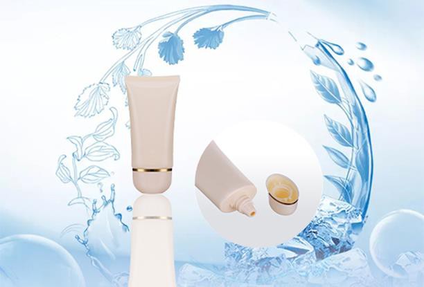 Tube cosmétique